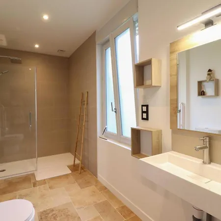 Maison Confort, Climatisee - 4 Pers. * Montchevrel