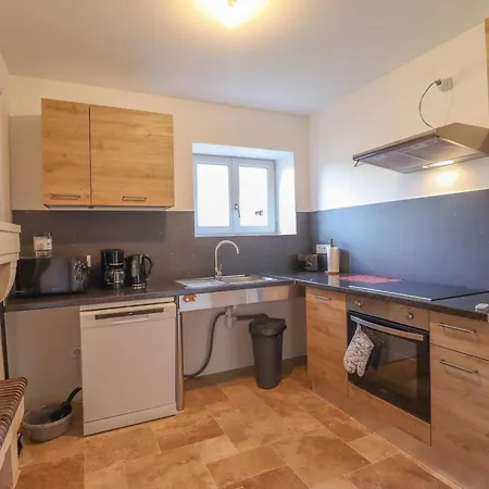 Maison Confort, Climatisee - 4 Pers. Landhaus Montchevrel